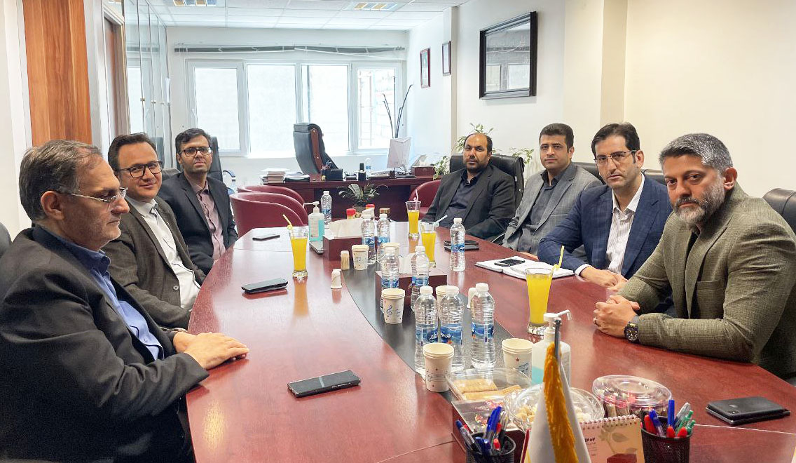 برگزاری نشست مشورتی با مدیران شرکت لیزینگ بازنشستگان مشرق‌زمین